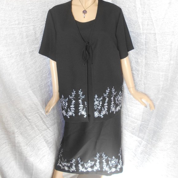 FASHION BUG 2PC Embroidered Jacket Top/Skirt 22/24 - Picture 1 of 5